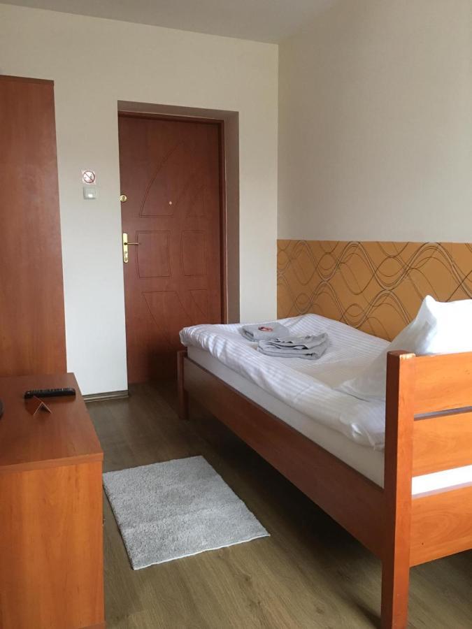 Noclegi Walbrzych - Pokoje Konrad Bagian luar foto