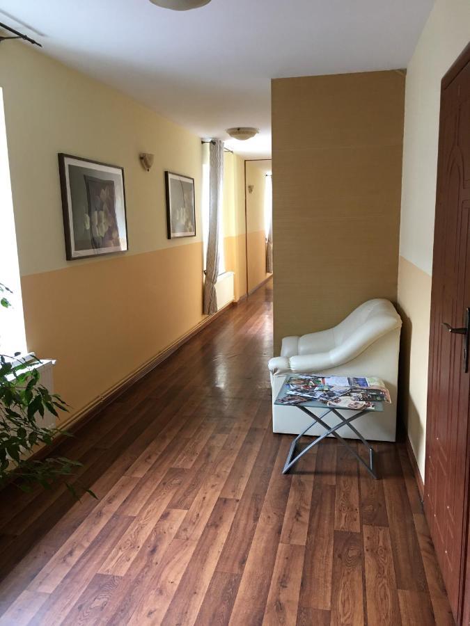 Noclegi Walbrzych - Pokoje Konrad Bagian luar foto