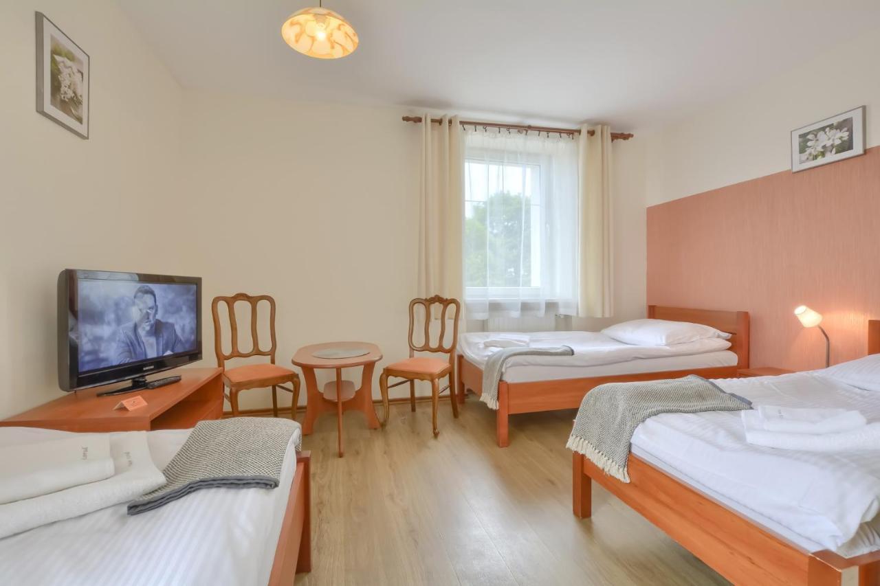 Noclegi Walbrzych - Pokoje Konrad Bagian luar foto